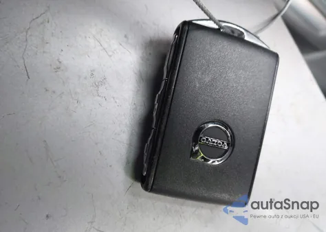 2021 Volvo Xc40 T5 R-Design from USA, damaged, VIN YV4162UM3M2617296